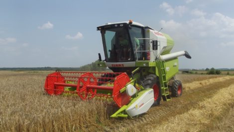 Mietitrebbia Claas Avero 240-160